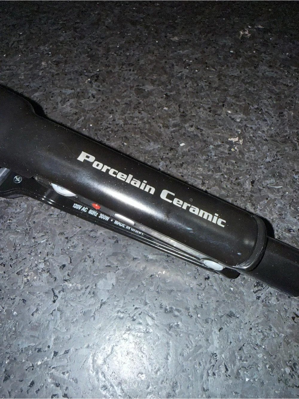 BaBylissPRO Black Porcelain Ceramic 1.5” Wide 4” Long Hair Straightener LIKE NEW